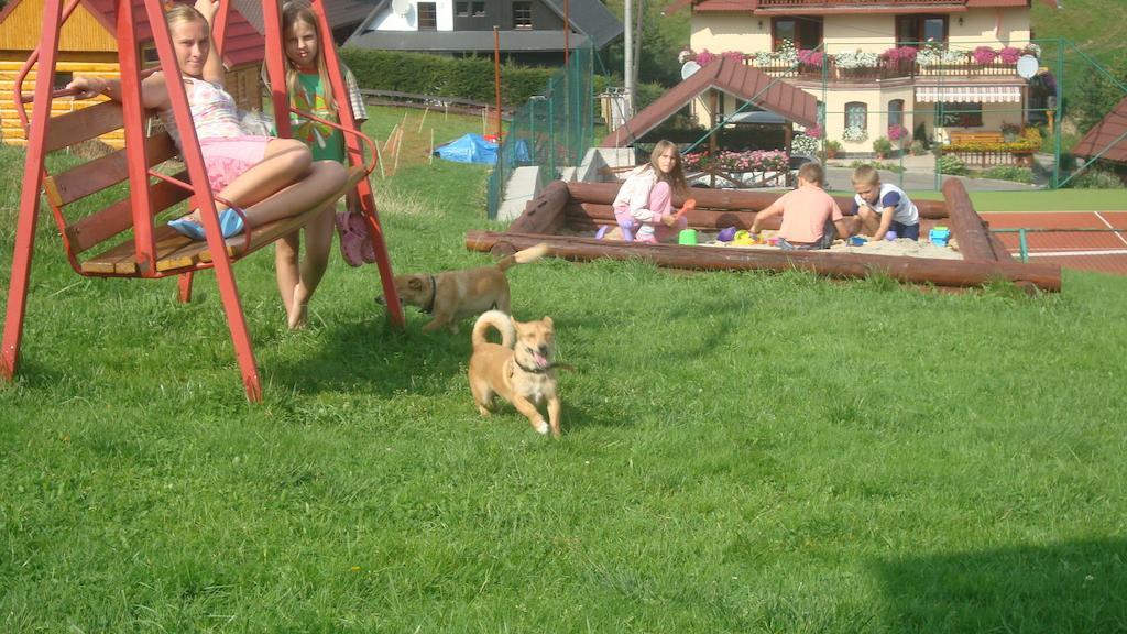 Penzion Deny Ždiar エクステリア 写真